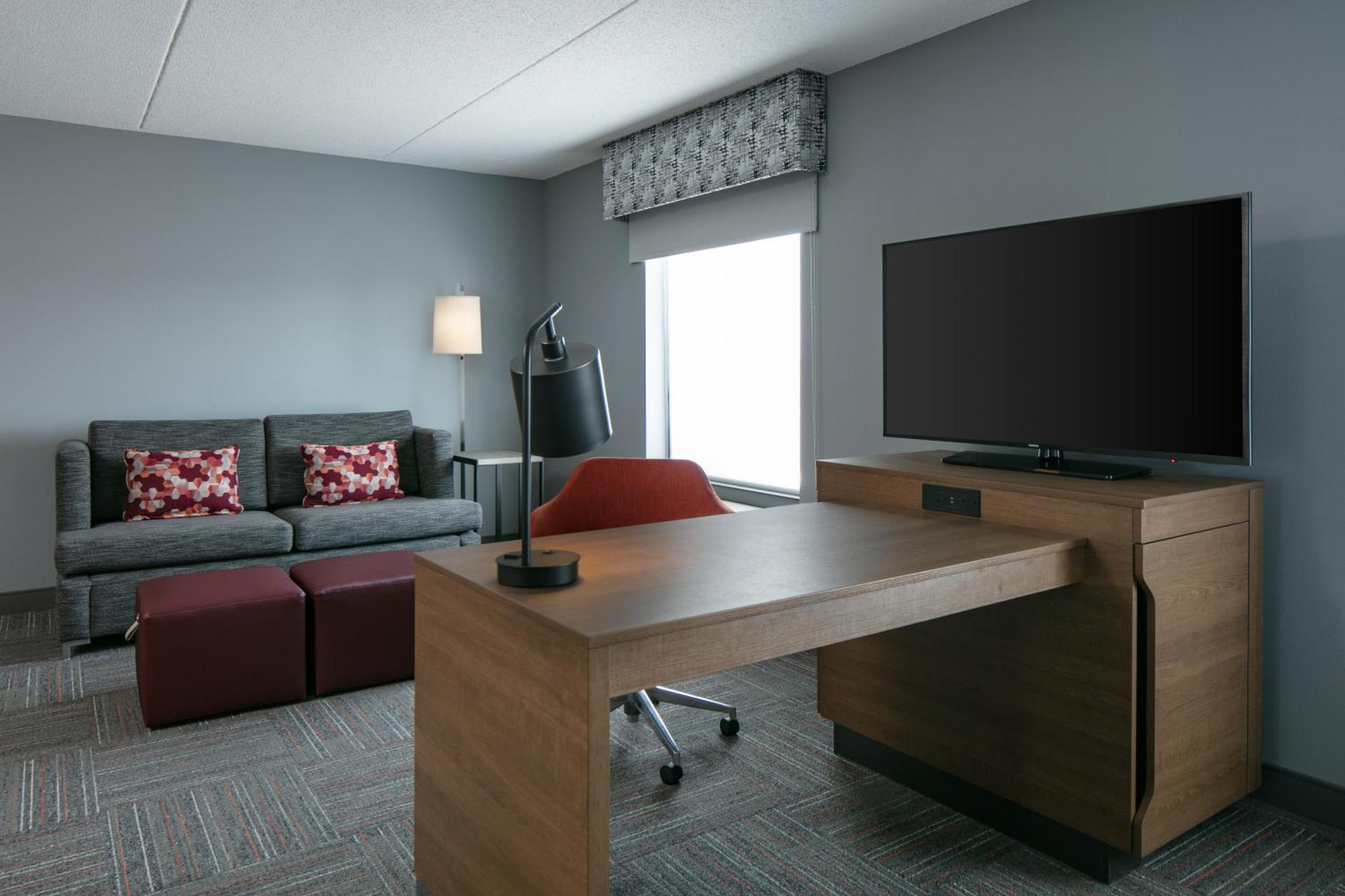 Hampton Inn דובוק מראה חיצוני תמונה