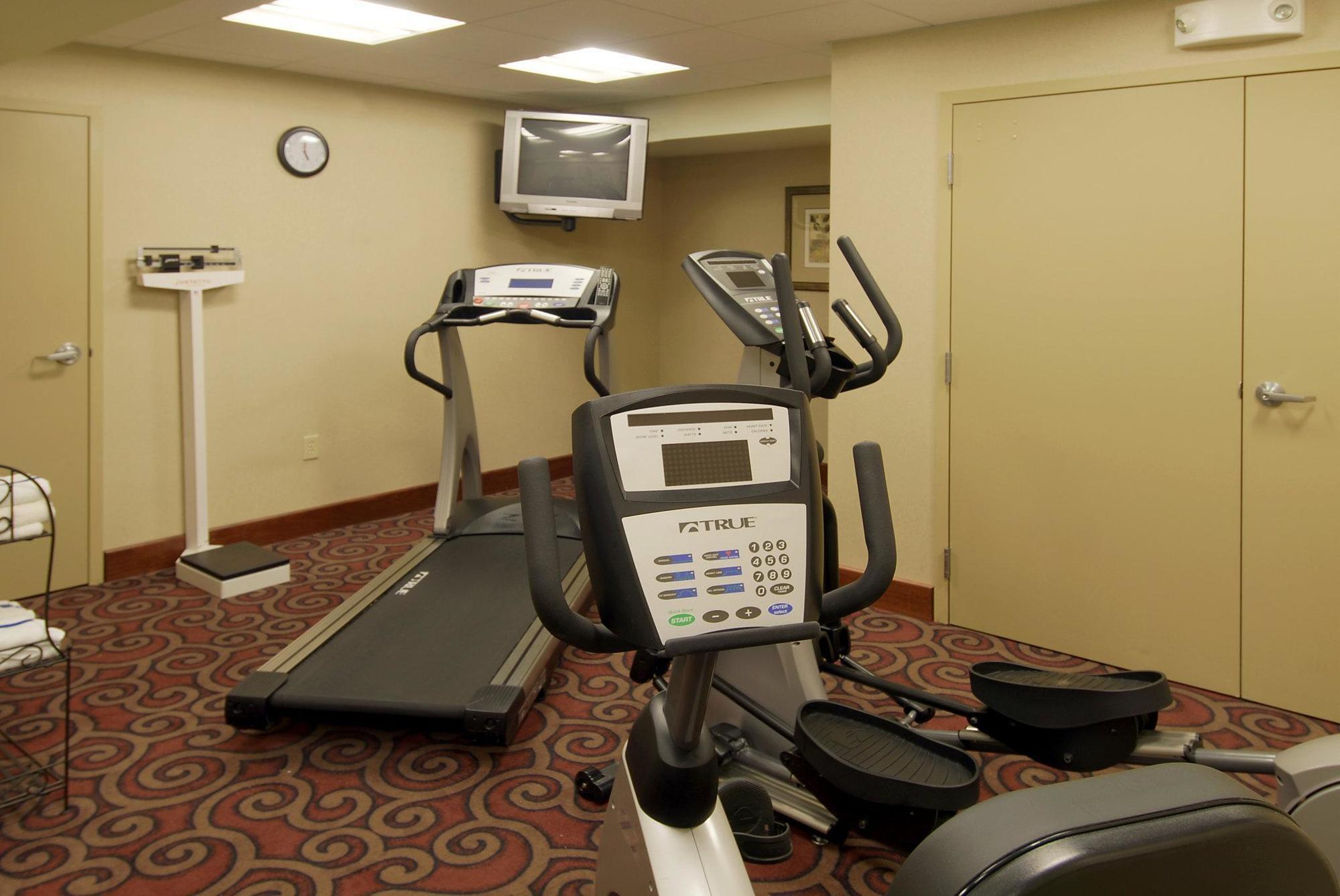Hampton Inn דובוק מראה חיצוני תמונה